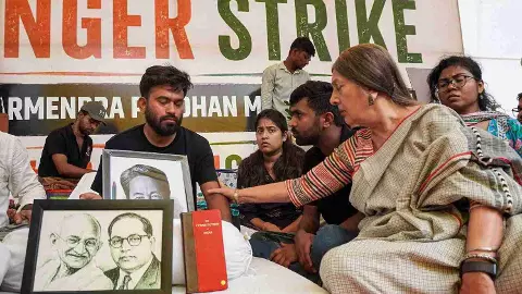 LIVE: Wangchuk refuses IV fluids; Rahul says core tenets of Modi govt ‘Asatya and Hinsa’ LIVE: Wangchuk refuses IV fluids; Rahul says core tenets of Modi govt ‘Asatya and Hinsa’