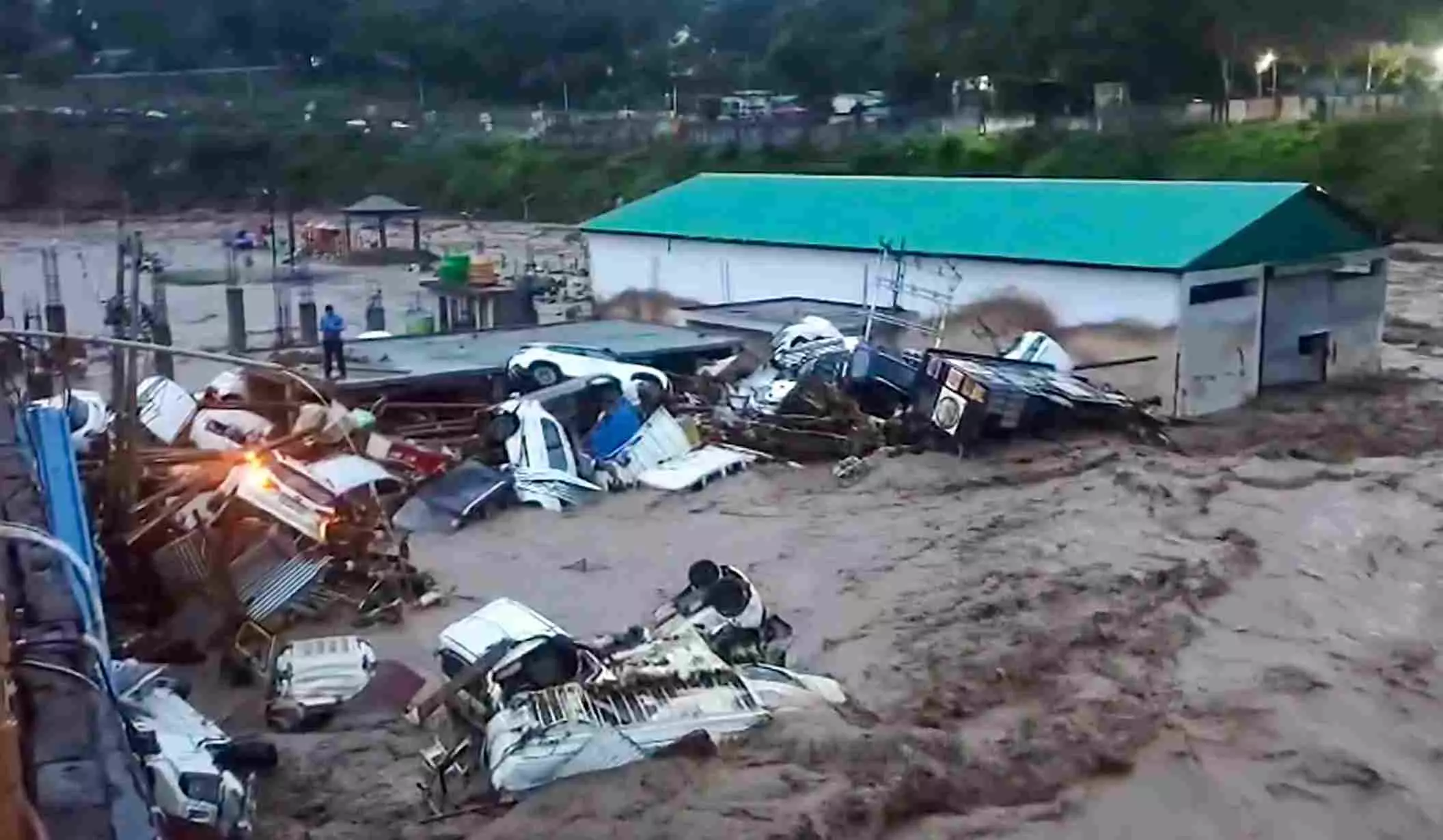 J-K: Flash floods, landslides wreak havoc in Poonch-Rajouri belt; 11 dead, several missing J-K: Flash floods, landslides wreak havoc in Poonch-Rajouri belt; 11 dead, several missing