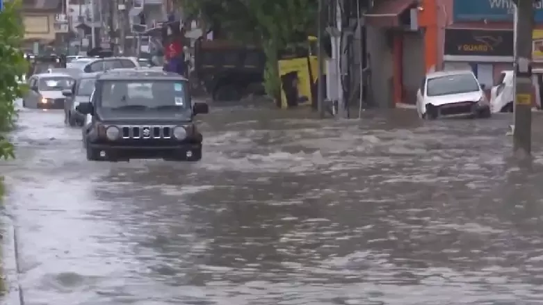 Heavy rains lash Jammu; all major pilgrimages suspended for third day