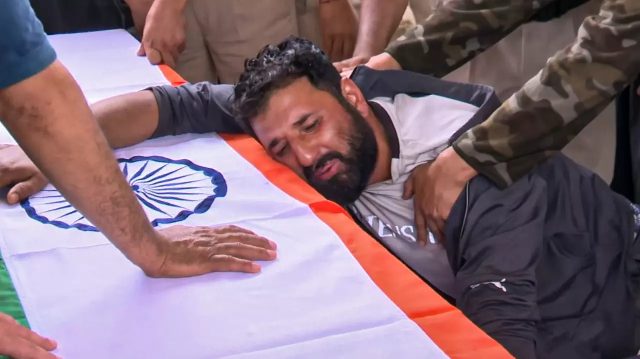 Jammu and Kashmir policeman killed