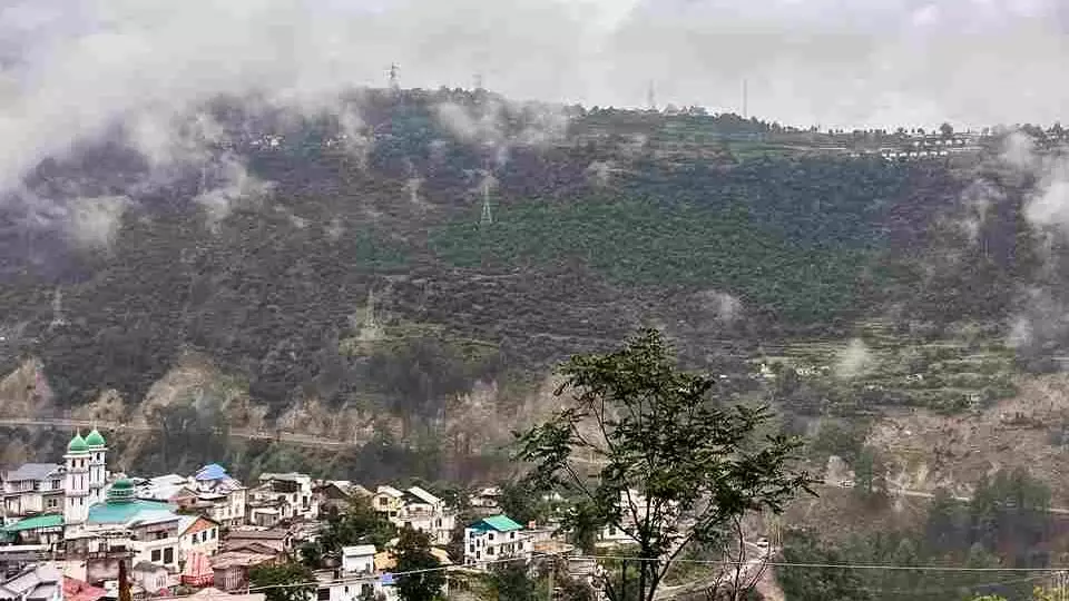 Kashmir hit by heavy rain, flash floods; IMD forecasts more showers