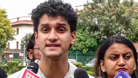 Saurav Das Ratna Singh Saurav Das Ratna Singh