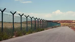 Border fence