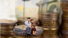 One of the reasons behind a proposal to increase retirement age is an increasing pressure on pension funding. - The Federal