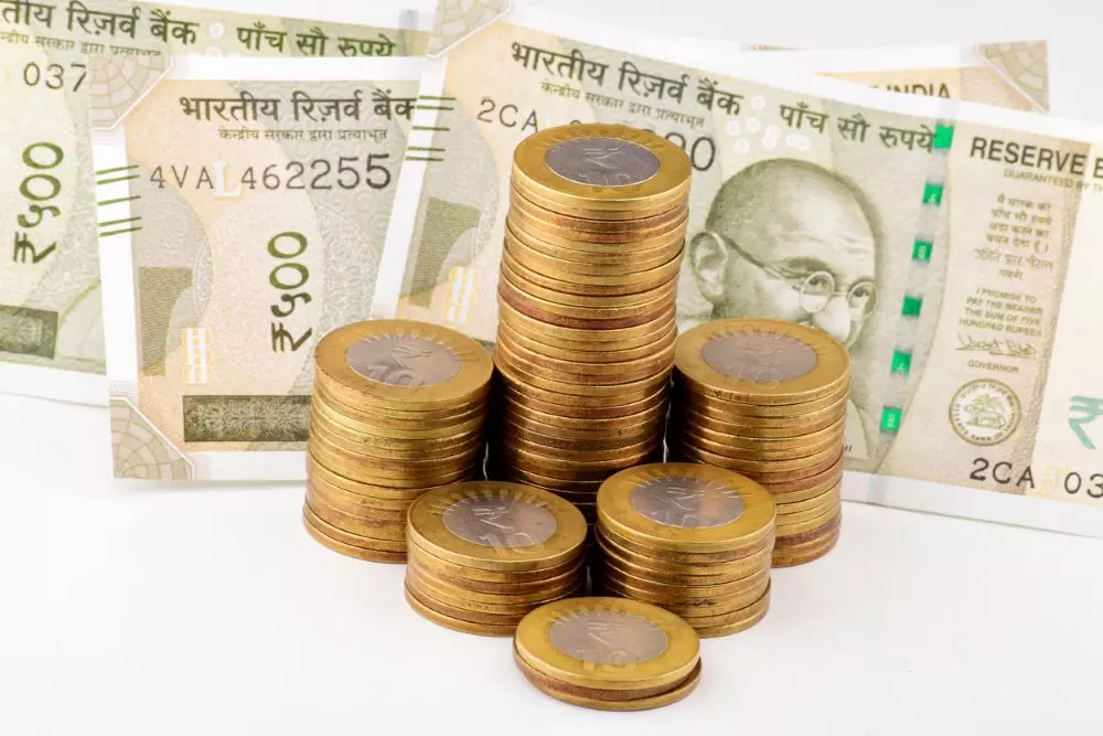 The Indian currency was changed to the metric system in 1957. Photo: iStock