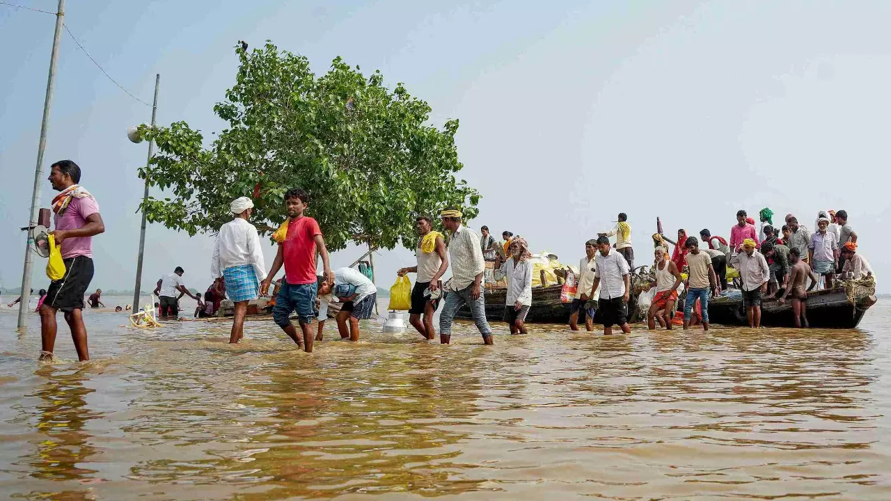 Ganga swells