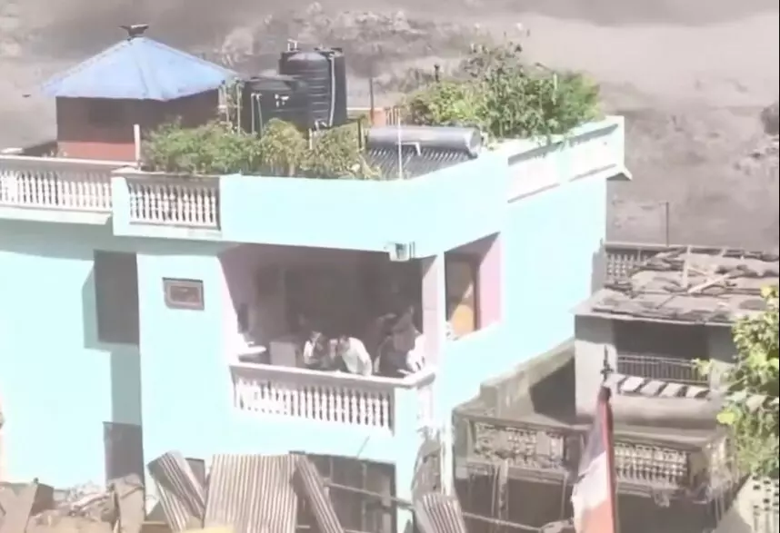 The viral house which withstood Nepal flood waters The viral house which withstood Nepal flood waters