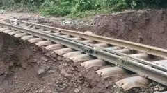Over 400 passengers rescued after hill slip thwarts train run on Kalka-Shimla route Over 400 passengers rescued after hill slip thwarts train run on Kalka-Shimla route