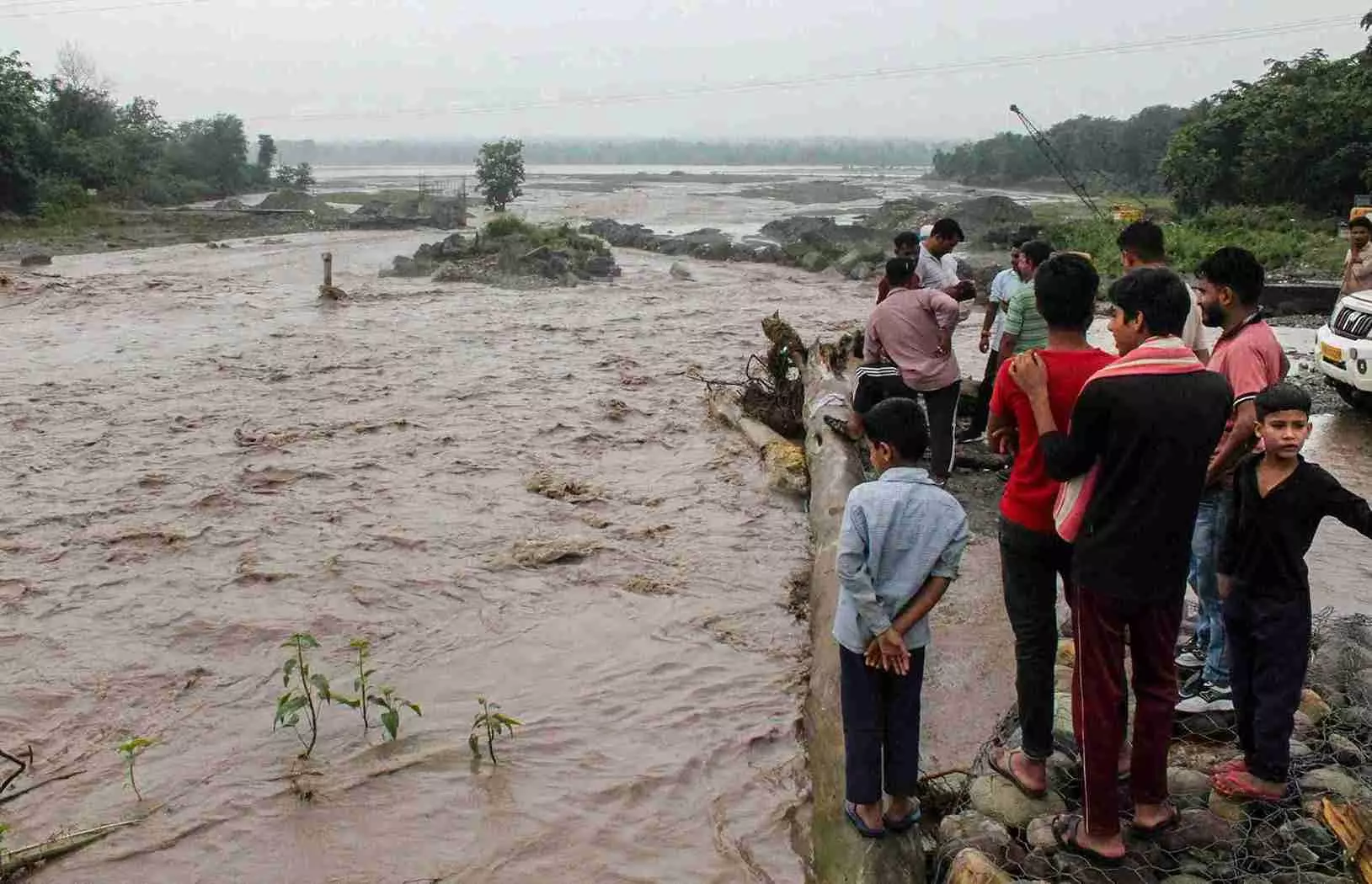Heavy rain kills 7, triggers landslides in Uttarakhand Heavy rain kills 7, triggers landslides in Uttarakhand