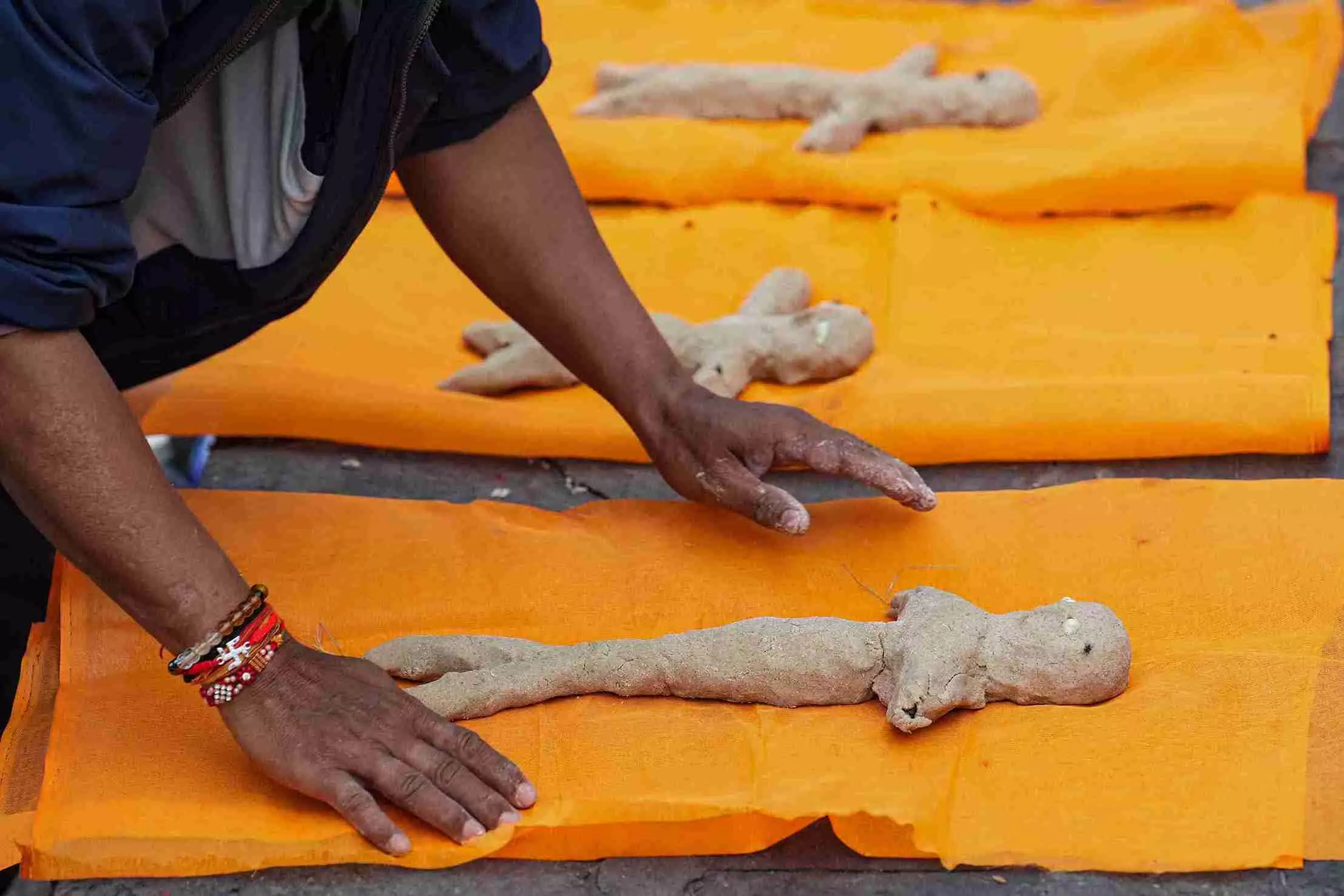 Symbolic funerals held in Nepal as flood toll mounts to 1,259; over 5,000 still missing Symbolic funerals held in Nepal as flood toll mounts to 1,259; over 5,000 still missing