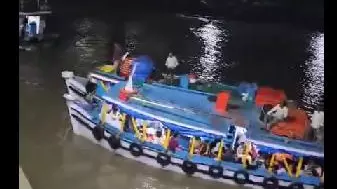 38 people rescued after ferry breaks down off Gateway of India in Mumbai 38 people rescued after ferry breaks down off Gateway of India in Mumbai