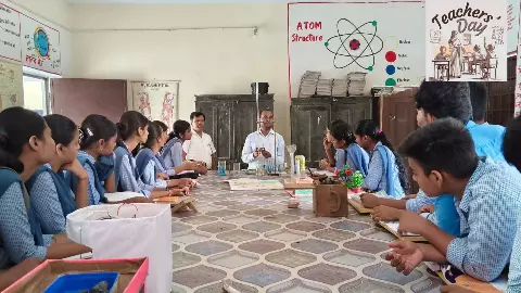 Bihar’s teachers caught in schooling system that asks more, gives little Bihar’s teachers caught in schooling system that asks more, gives little