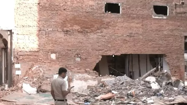 MCD razes dangerous, unauthorised buildings; 213 demolitions since Sept 1