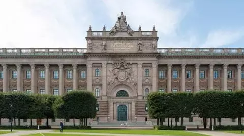 Sweden election too close to call as left-wing opposition holds one-seat lead Sweden election too close to call as left-wing opposition holds one-seat lead