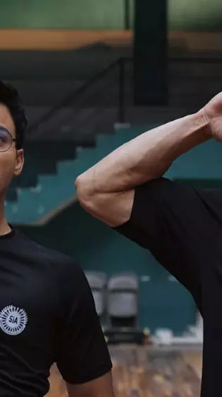 Vibe review: Kunal Khemmu again delivers the laughs in second directorial Vibe review: Kunal Khemmu again delivers the laughs in second directorial
