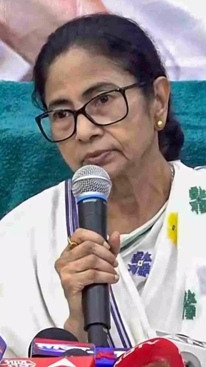 TMC name, symbol freeze pushes Mamata closer to Congress and INDIA bloc TMC name, symbol freeze pushes Mamata closer to Congress and INDIA bloc