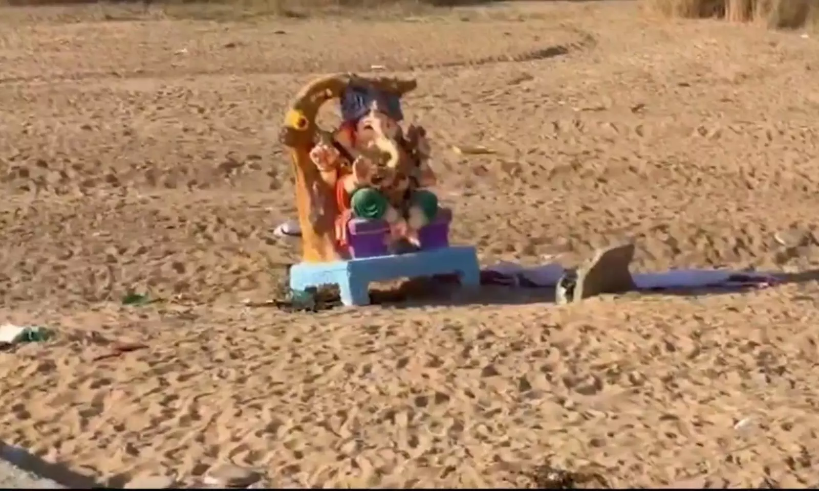 How Ganesh idols on a dry Andhra riverbed reflect southern India’s water crisis How Ganesh idols on a dry Andhra riverbed reflect southern India’s water crisis