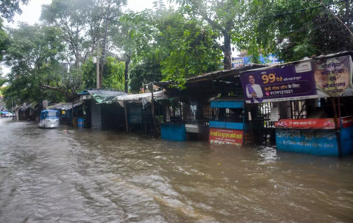 10 killed, 17 injured in rain-related incidents in UP; 63 districts record excess rain 10 killed, 17 injured in rain-related incidents in UP; 63 districts record excess rain