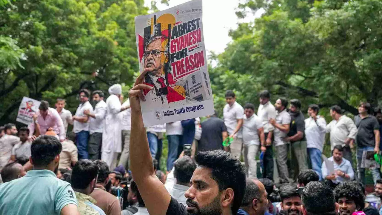 Congress huddle before INDIA bloc meet as EC row revives, and tests, Opposition unity