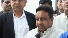 Praveen Khandelwal addressing media