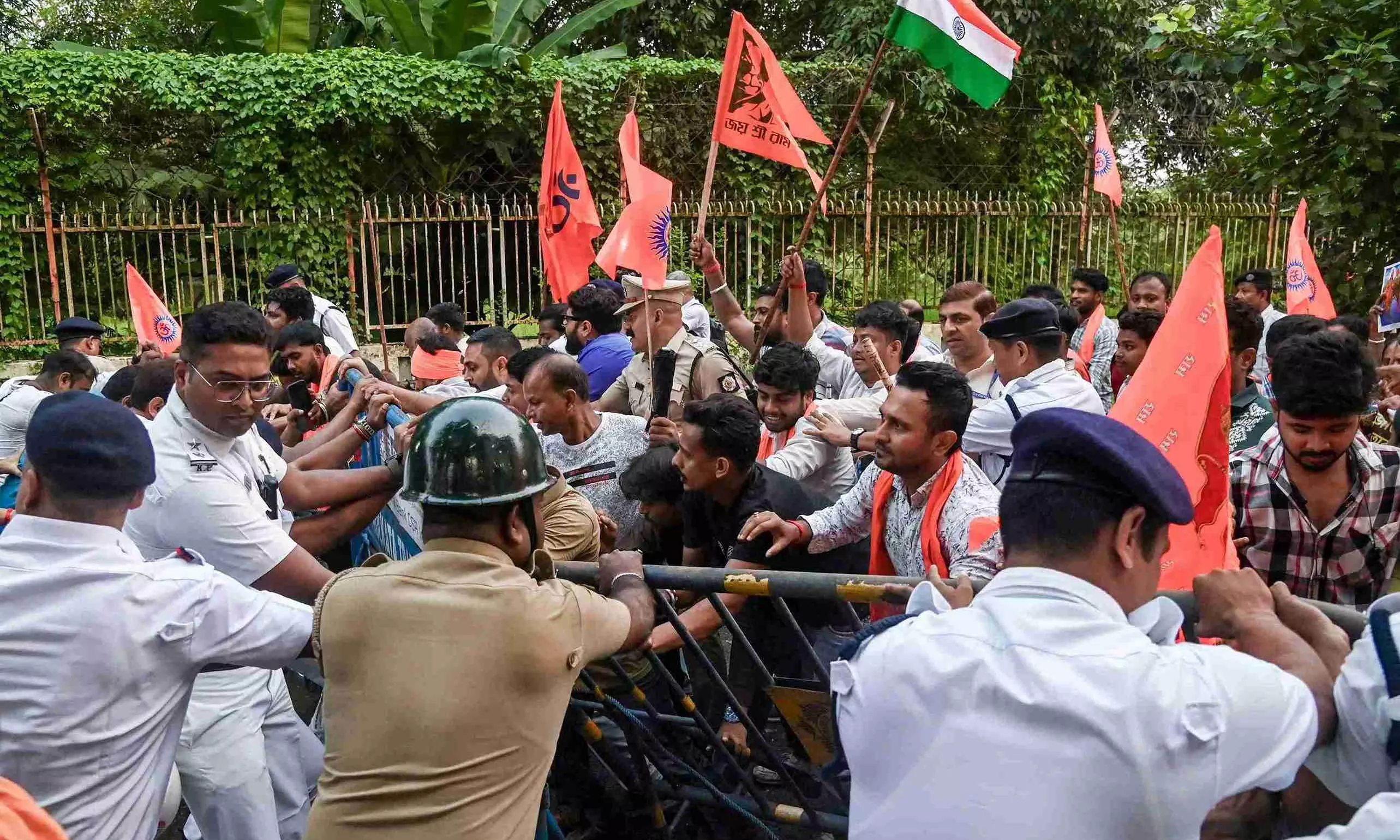 violence in Bengal violence in Bengal