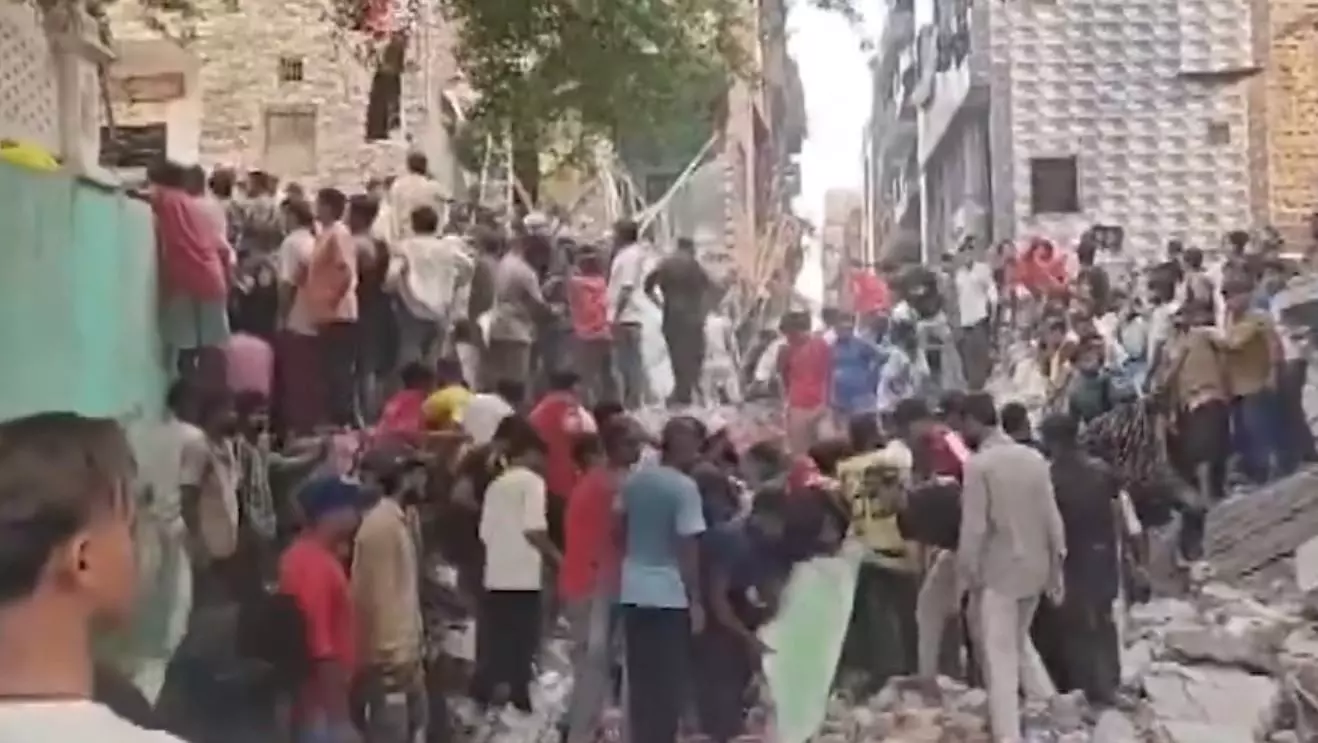 building collapse in Seemapuri, Delhi building collapse in Seemapuri, Delhi