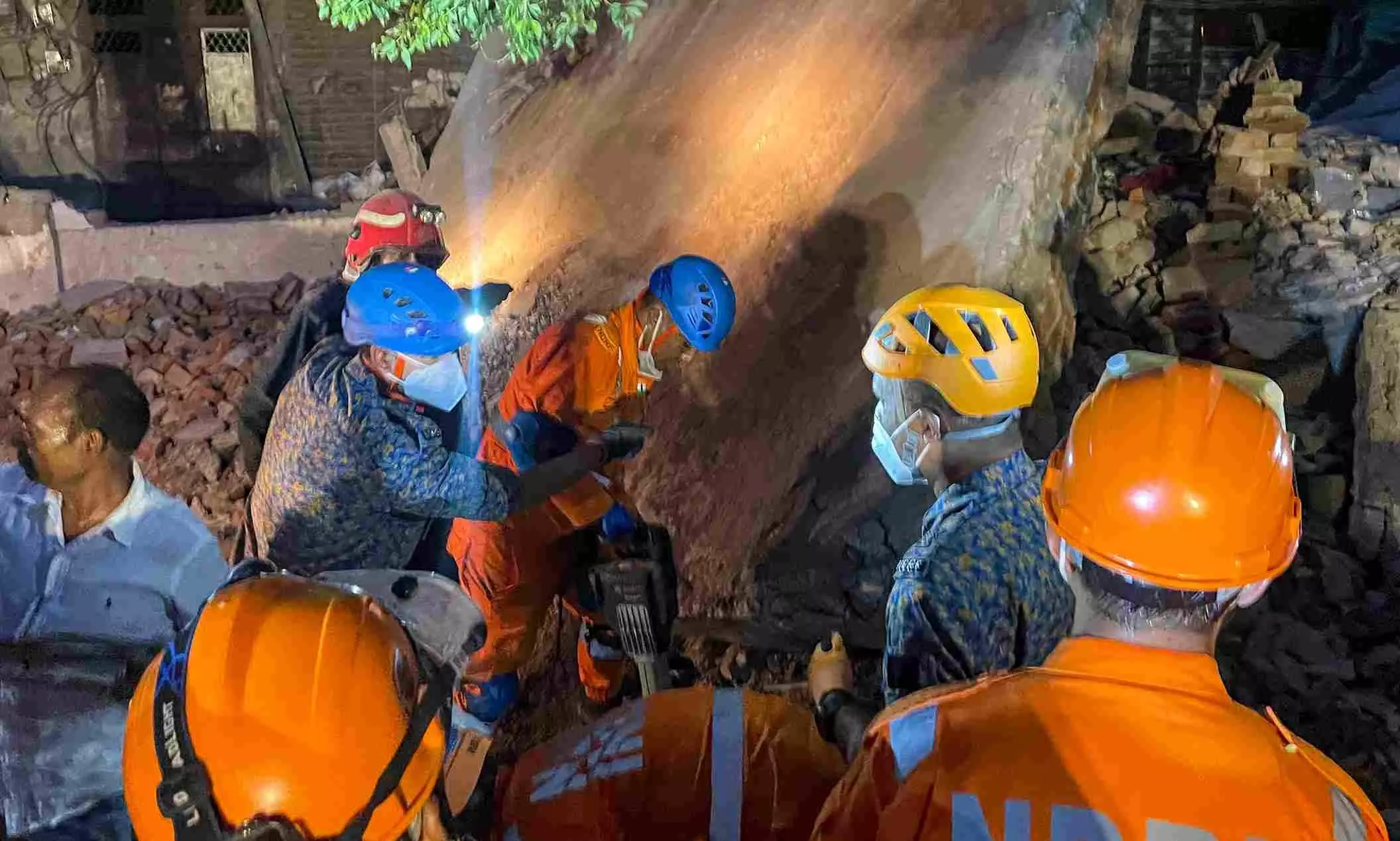 Delhi building collapse: 3 killed, 8 injured in Seemapuri; pregnant woman among dead