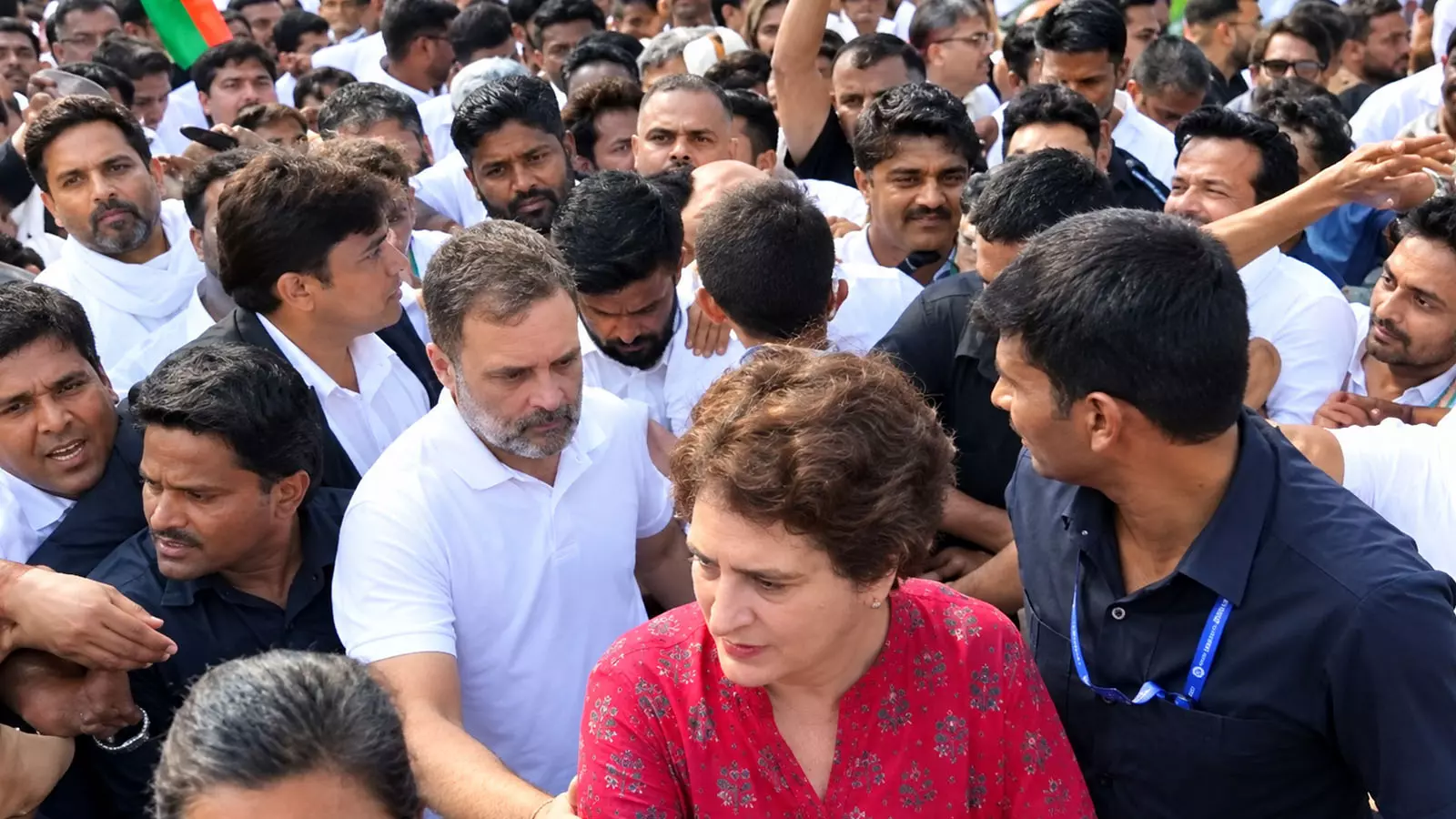 LIVE: Rahul Gandhi leads INDIA bloc march to SC over CEC, SIR row