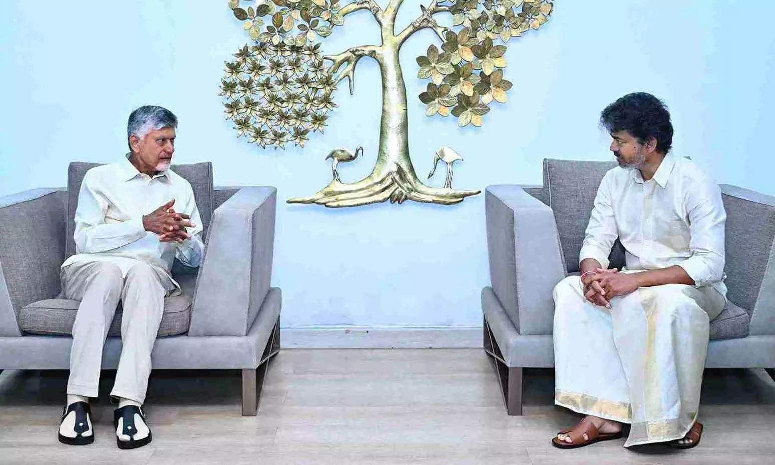 Vijay seeks more Telugu Ganga water for Chennai; Naidu promises review Vijay seeks more Telugu Ganga water for Chennai; Naidu promises review