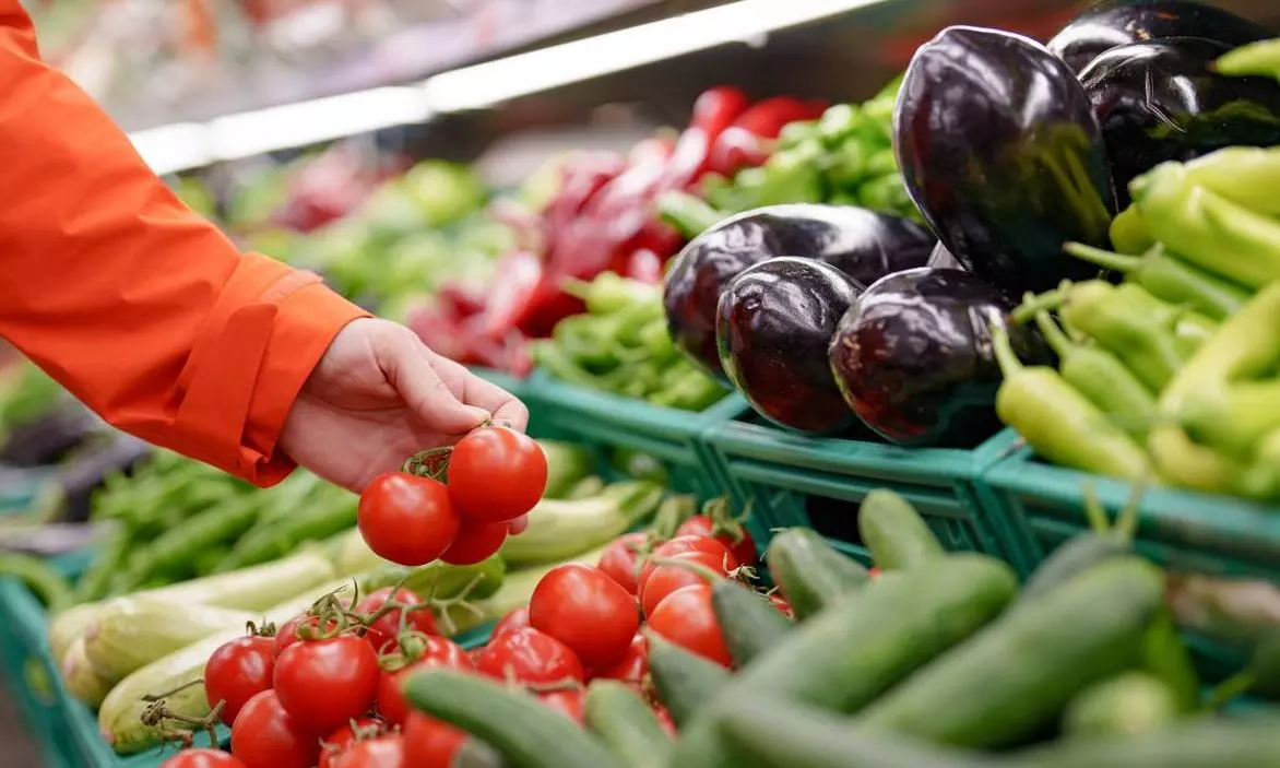 Indian, US households feel the pinch as oil shock, global crises fuel inflation Indian, US households feel the pinch as oil shock, global crises fuel inflation