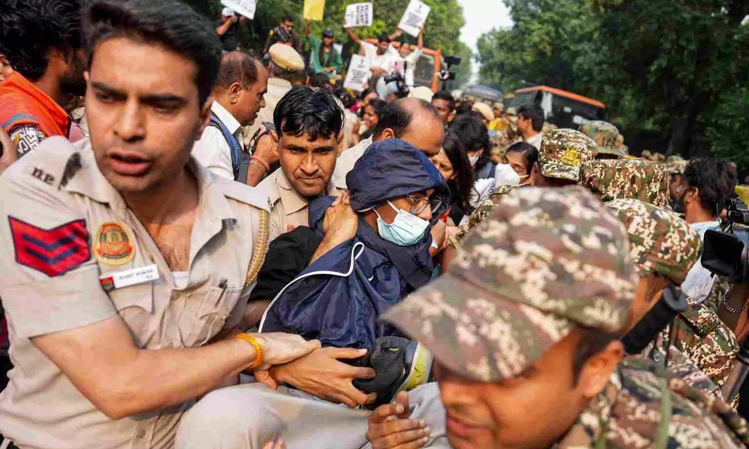 Delhi protests LIVE | CJP’s Abhijeet Dipke gets bail, asked to sign a bond Delhi protests LIVE | CJP’s Abhijeet Dipke gets bail, asked to sign a bond