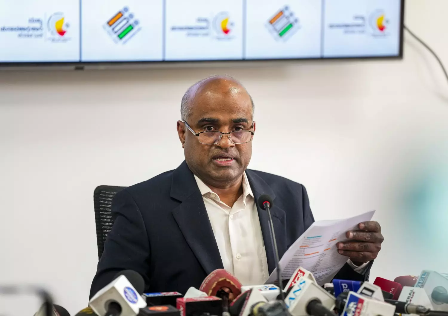 V Anbukkumar