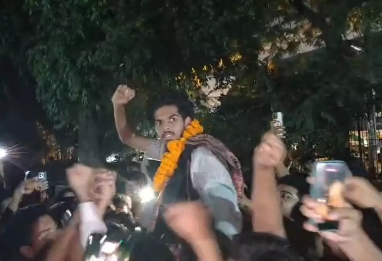 Jamia approves students union constitution; sets May 15 deadline, asks protesters to end stir Jamia approves students union constitution; sets May 15 deadline, asks protesters to end stir