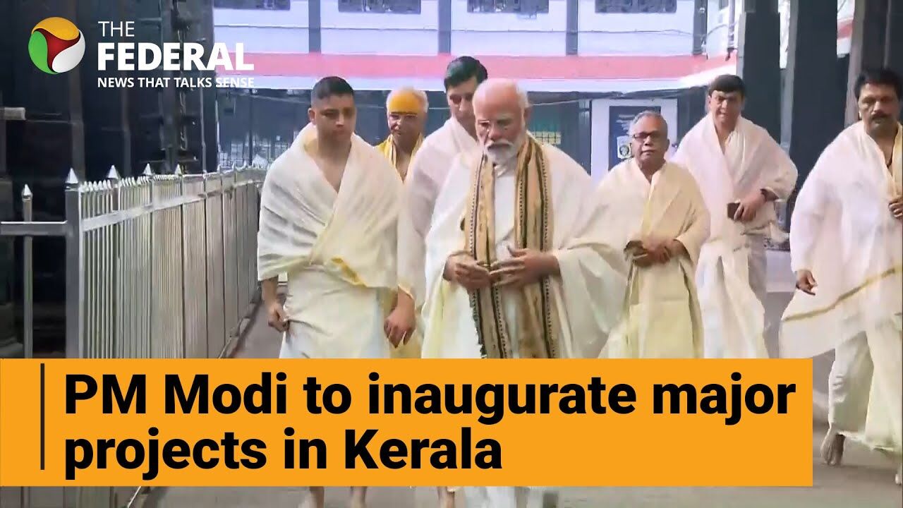 Watch Modi offer prayers at Keralas Guruvayur temple