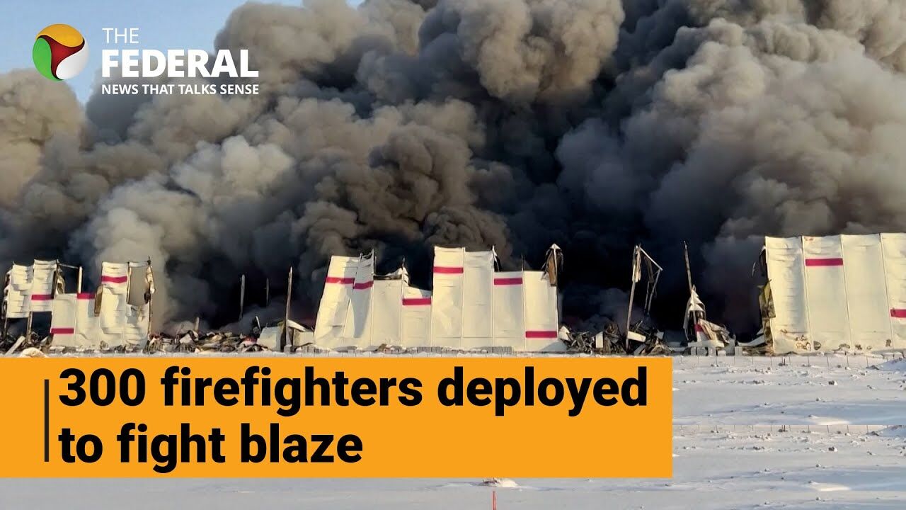 Major fire sweeps through Russian online retailers warehouse